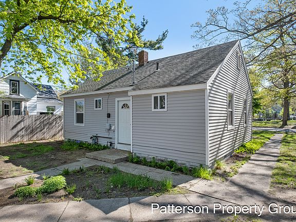 4th image of 2107 8th St
