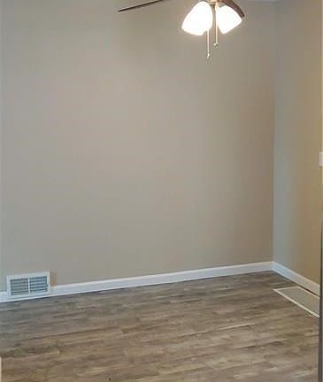 4th image of 1171 Greenwood Ave