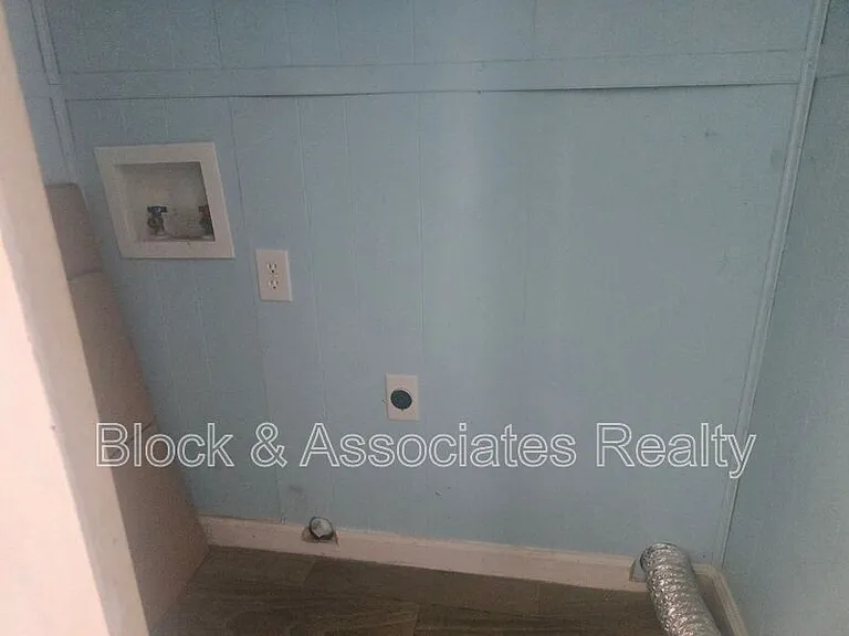 140 Kenilworth Dr #E — Photo 8