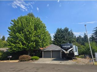 12107 NW 10th Ave, Vancouver, WA 98685