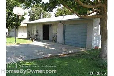 27114 Parkwood Ave photo 1