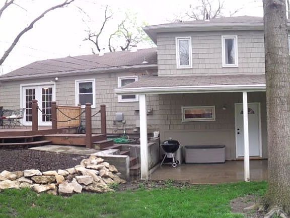 2nd image of 9812 Hayes St