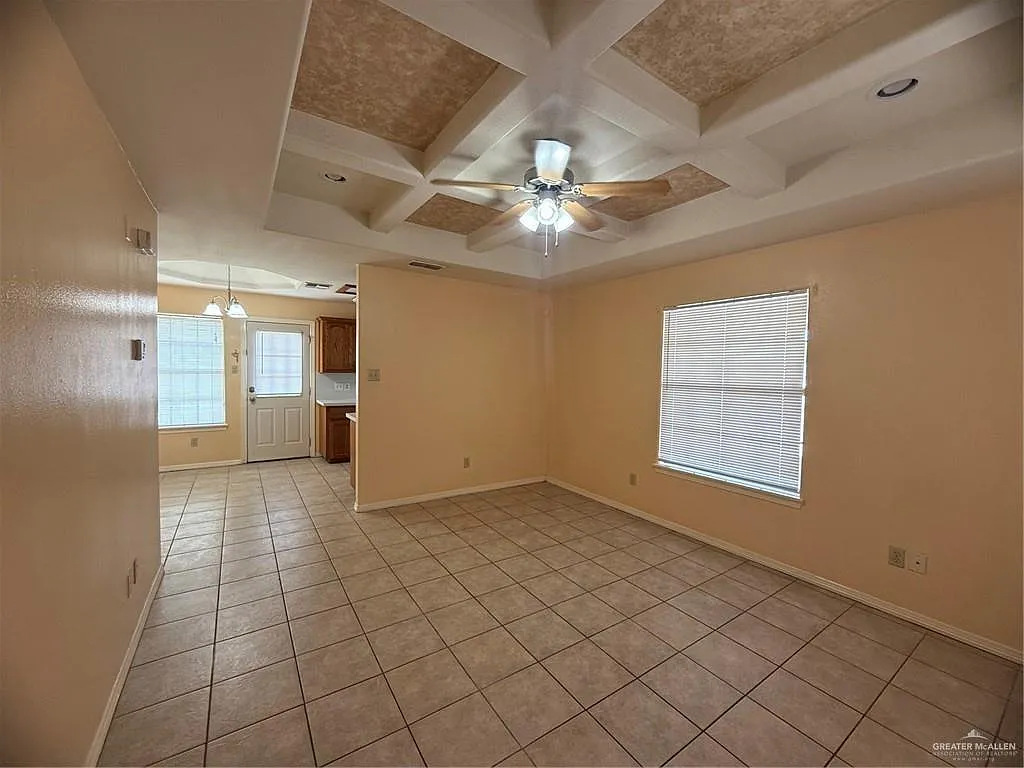 2 bed, 2.0 bath, 7280 sqft, $850 — Photo 3