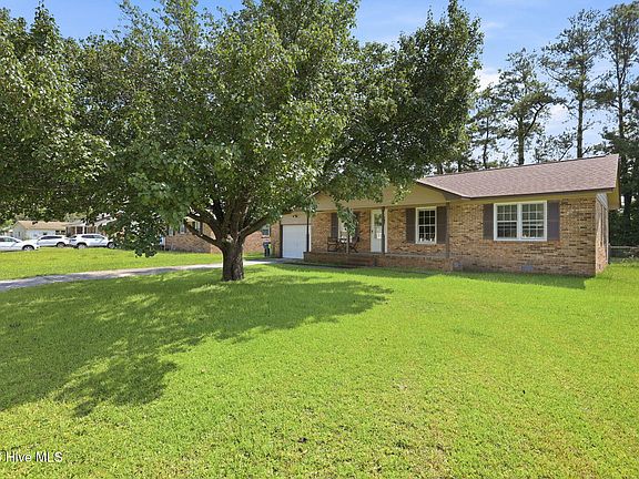 4th image of 205 Wildwood Road