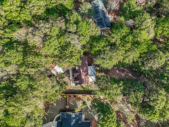 5th image of 136 E River Bend Dr