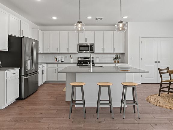 3rd image of 7557 W Park Street