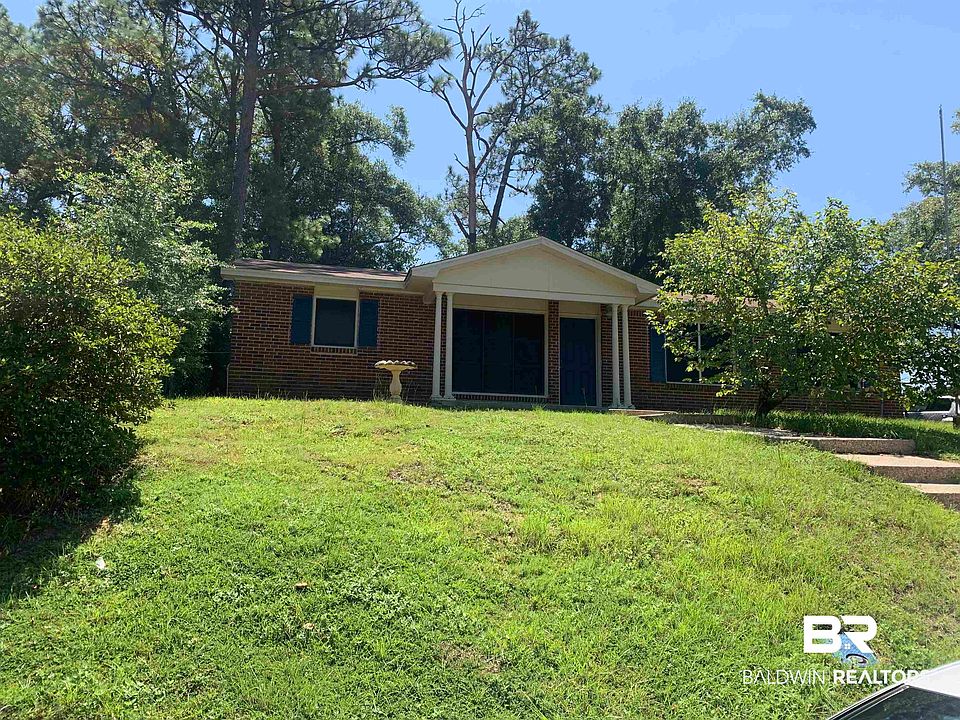 1st image of 517 Woodlore Dr