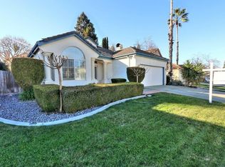 9024 Old Creek Dr, Elk Grove, CA 95758