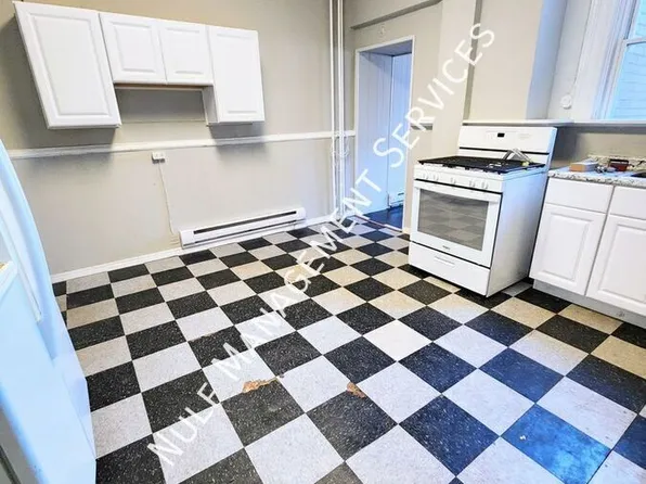 4043 Penn Ave #1, Pittsburgh, PA 15224