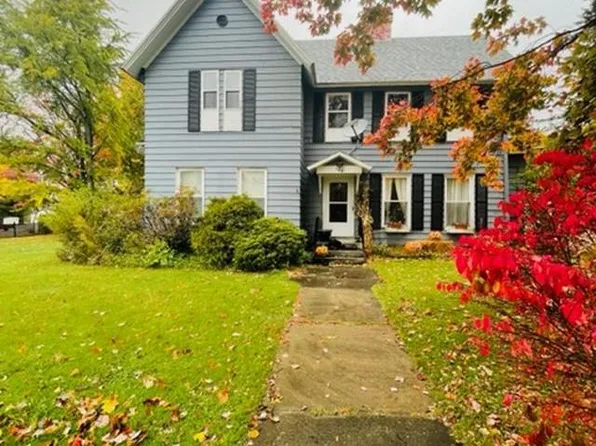 160 3rd St, Pleasantville, PA 16341