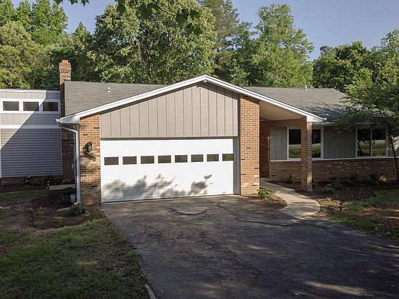 3rd image of 1203 E Patuxent Dr