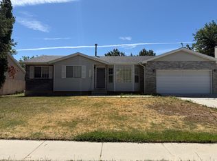 9892 Roseboro Rd, Sandy, UT 84092