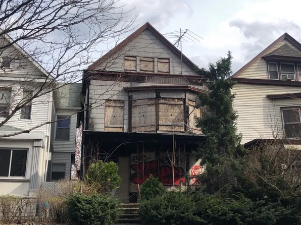 2762 Morris Ave, Bronx, NY 10468