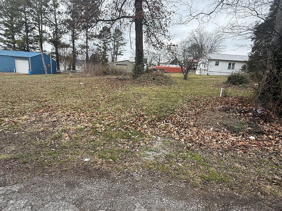 1st image of 201 W Main St