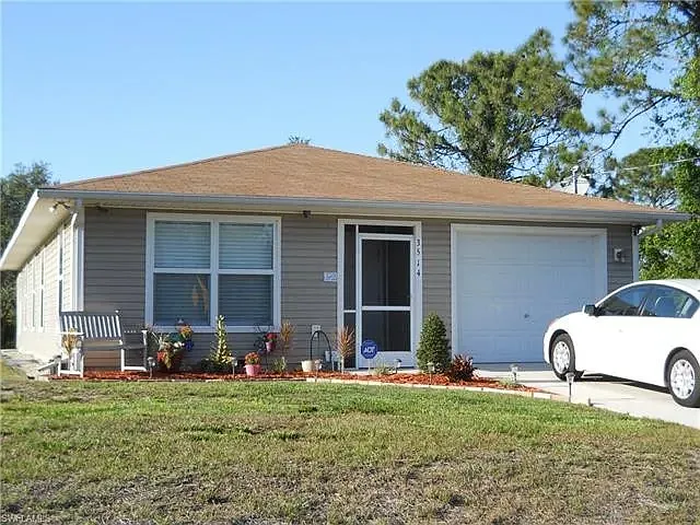 68th St W, Lehigh Acres — Photo 4