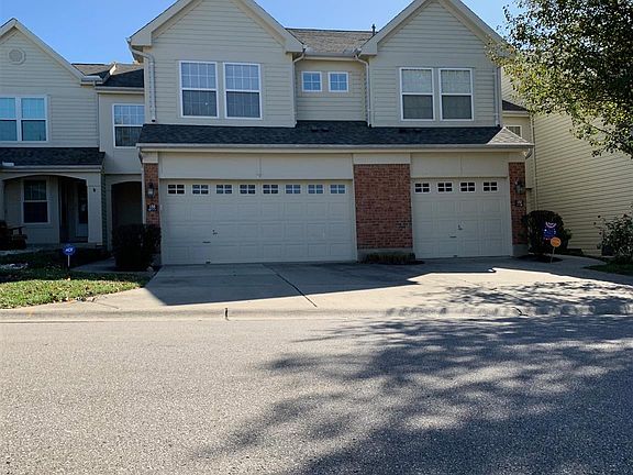 3rd image of 135 Wellington Dr