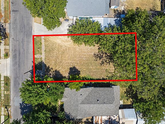 3rd image of 819 N Walnut St