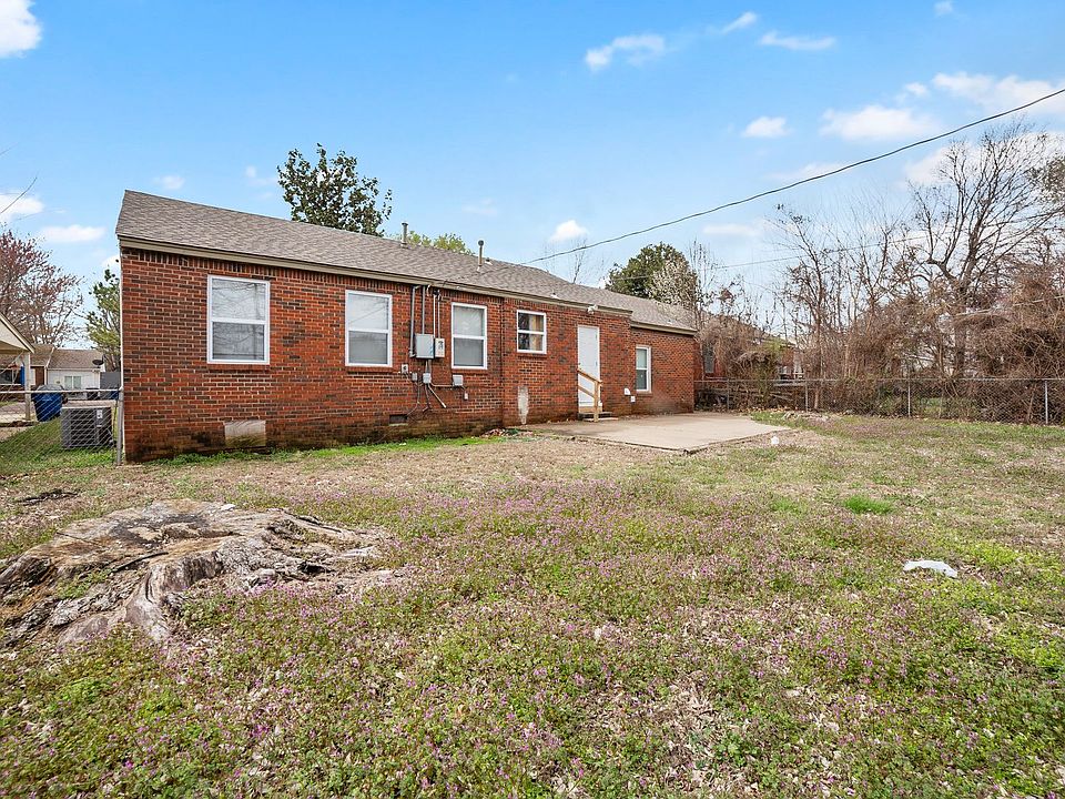 1st image of 2637 E 4th St House 3/2
