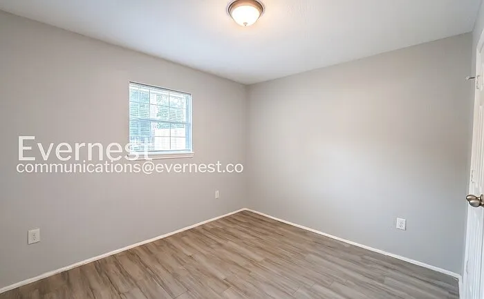 8117 Richland Dr — Photo 17