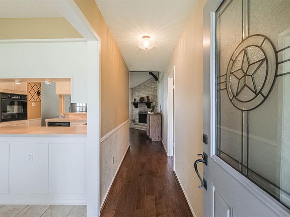 4th image of 12226 Plumbrook Dr
