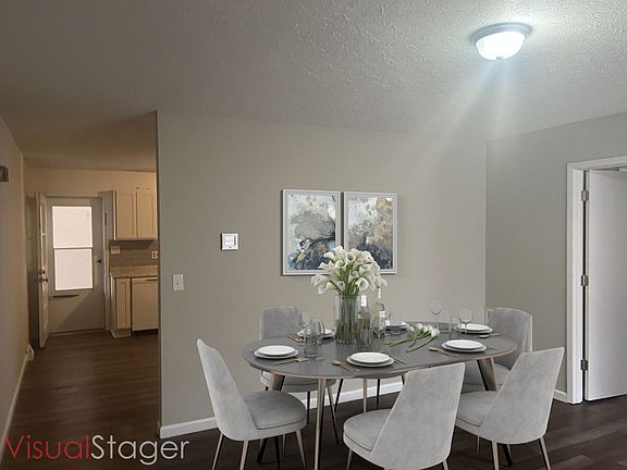 5th image of 504 S Washington St #1