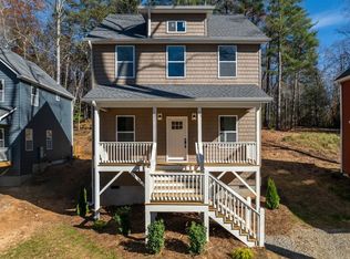 131 Owenby Ln, Black Mountain, NC 28711