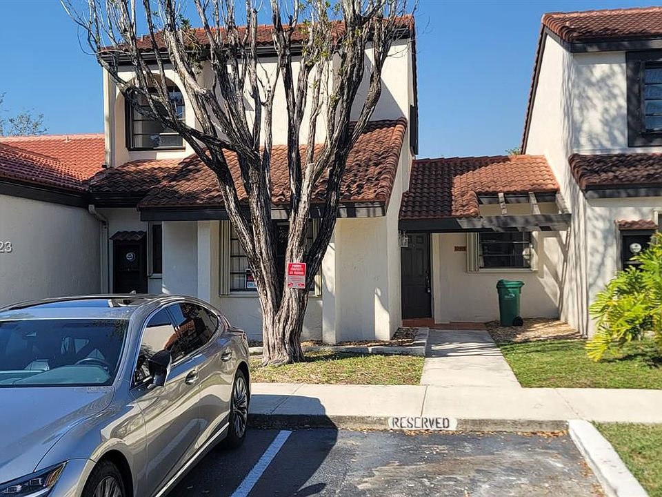 1st image of 12513 SW 94th Ln Unit 12513
