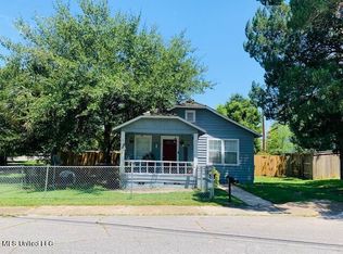 5018 Arthur St, Moss Point, MS 39563