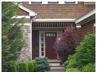 18 Black Rock Dr, Hingham, MA 02043