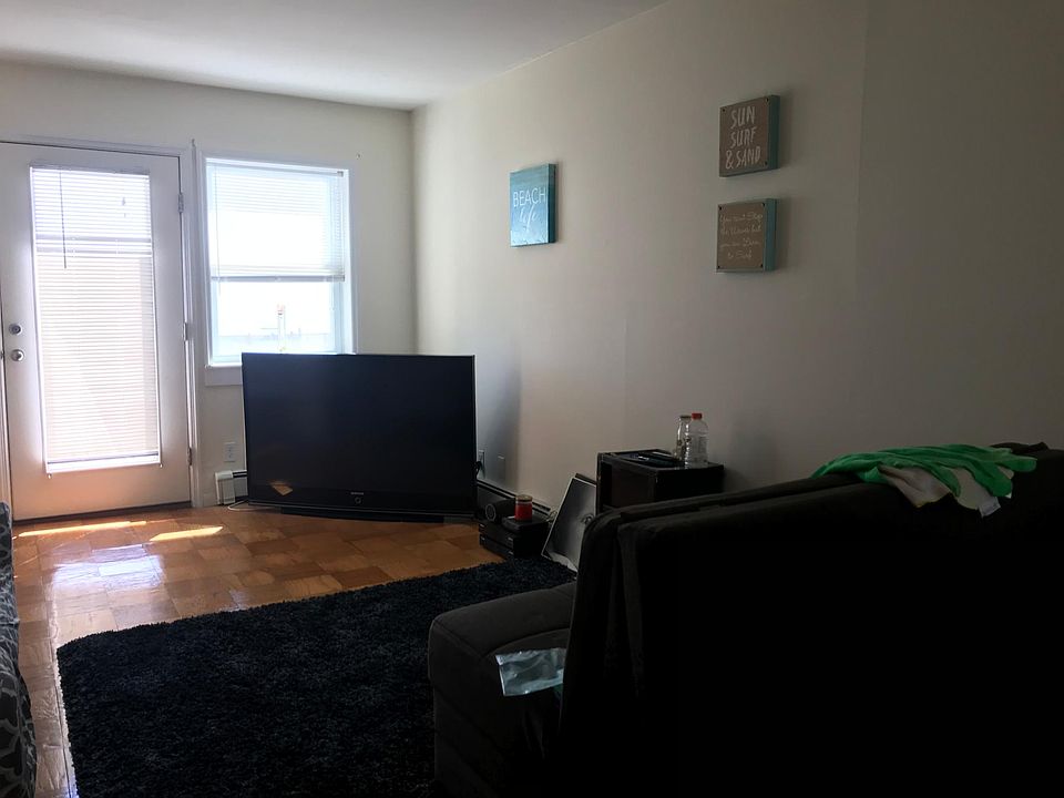 2nd image of 985 Oceanfront APT 33