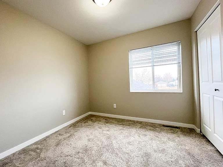 Fox Meadows Townhomes — Photo 6