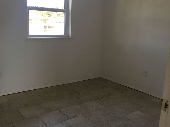 5th image of 206 N 37th St