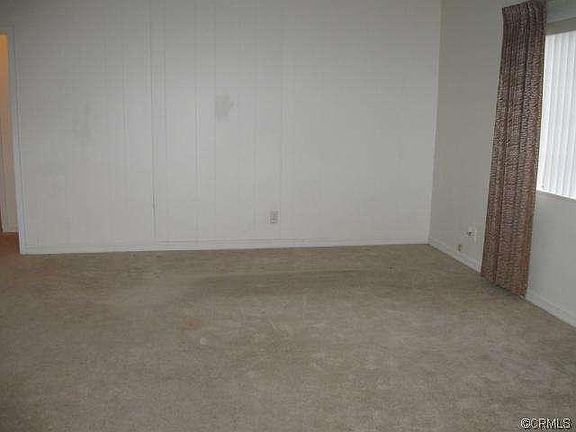 4th image of 14433 Fairford Ave