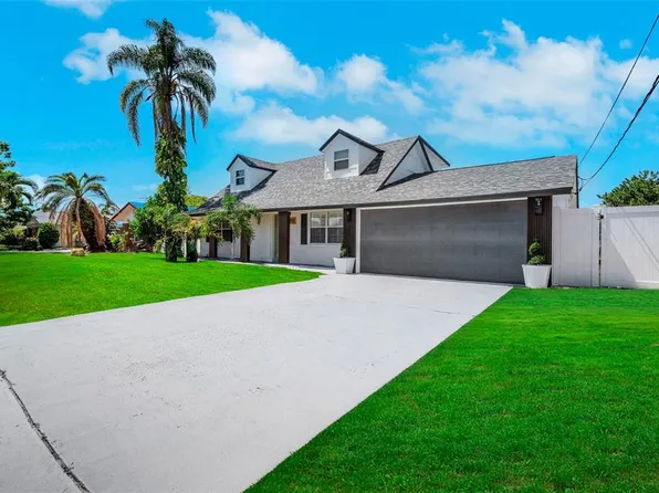 8711 THORNWOOD LANE, TAMPA, FL 33615