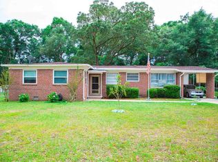 6523 Cedar St, Milton, FL 32570