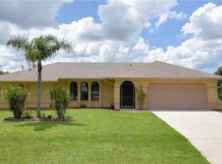 106 NE 10th Pl, Cape Coral, FL 33909
