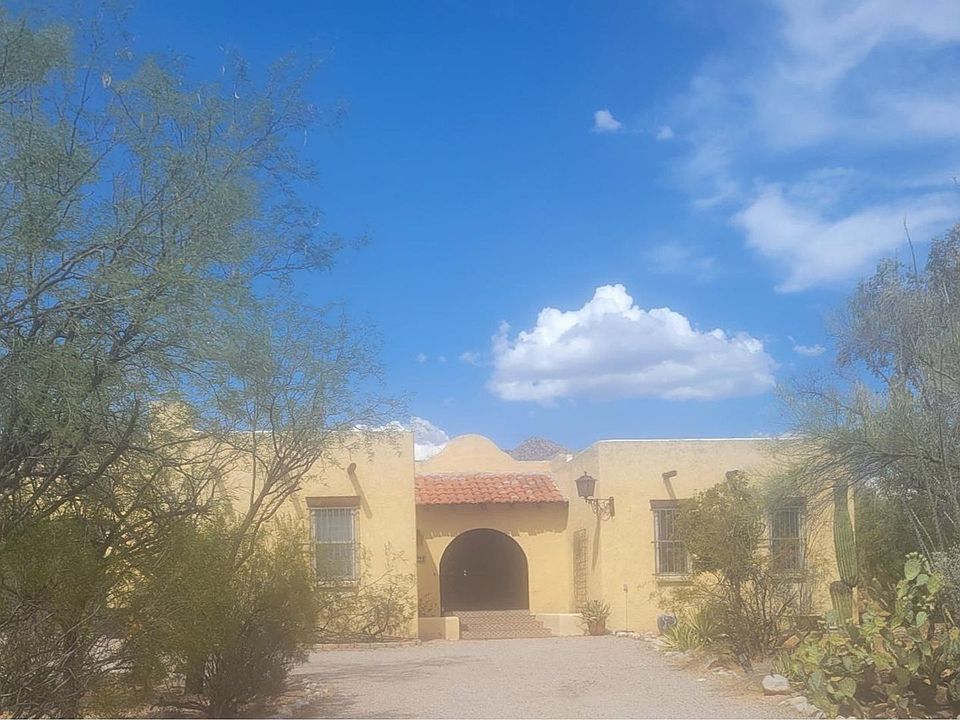 1st image of 7562 N Calle Cordobesa
