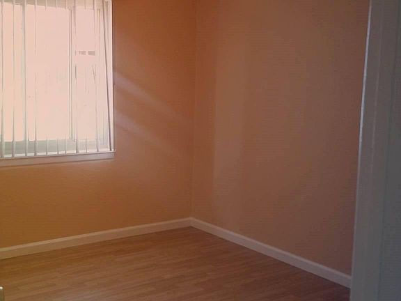 4th image of 16173 Colina St