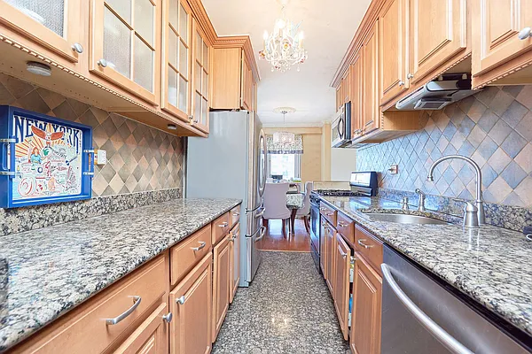 Sold by Compass | media 23