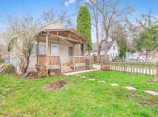 4924 Pleasant Grove Rd, Lansing, MI 48910