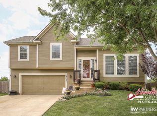 16250 S Curtis St, Olathe, KS 66062