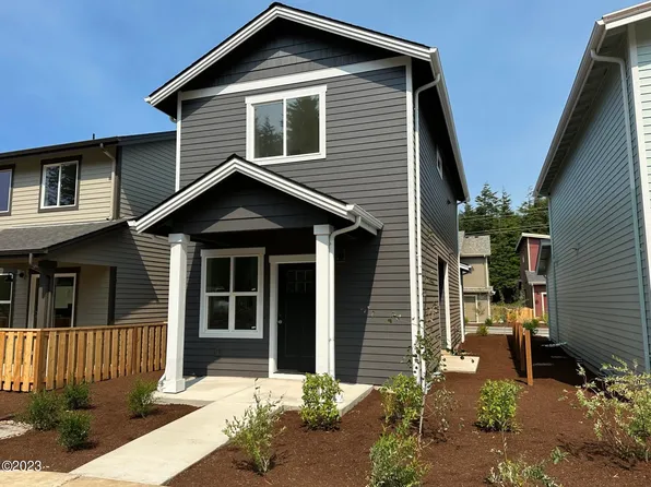 4545 SE Fleming St #68, South Beach, OR 97366