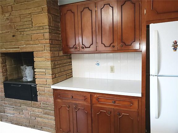 3rd image of 1186 Scarlata Dr