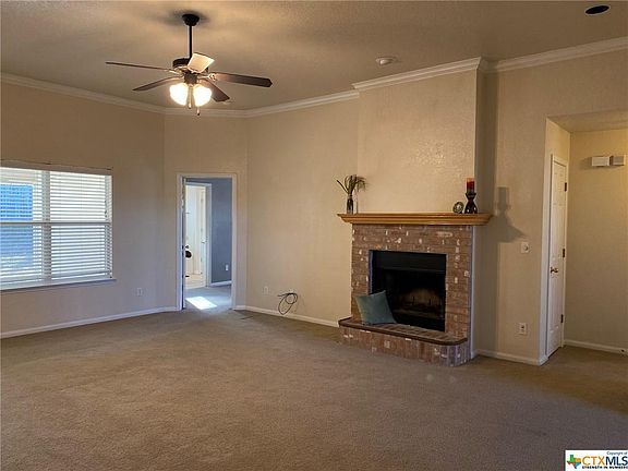 2nd image of 3800 Foxglove Ln