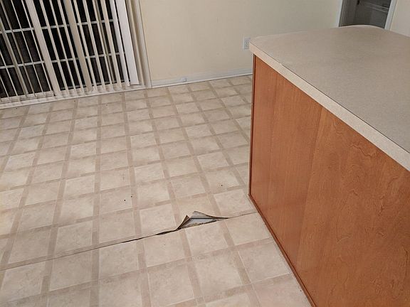 3rd image of 8404 Marshall Pl