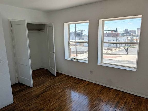 5th image of 107 E River Ave