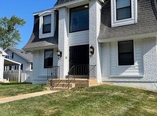 407 Hillsboro Ave APT 3, Edwardsville, IL 62025