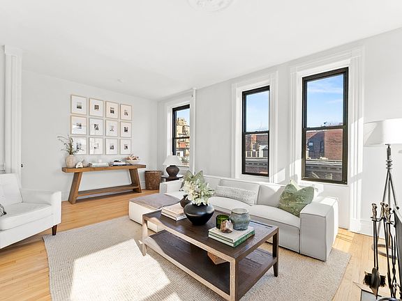4th image of 85 Bedford St APT 5