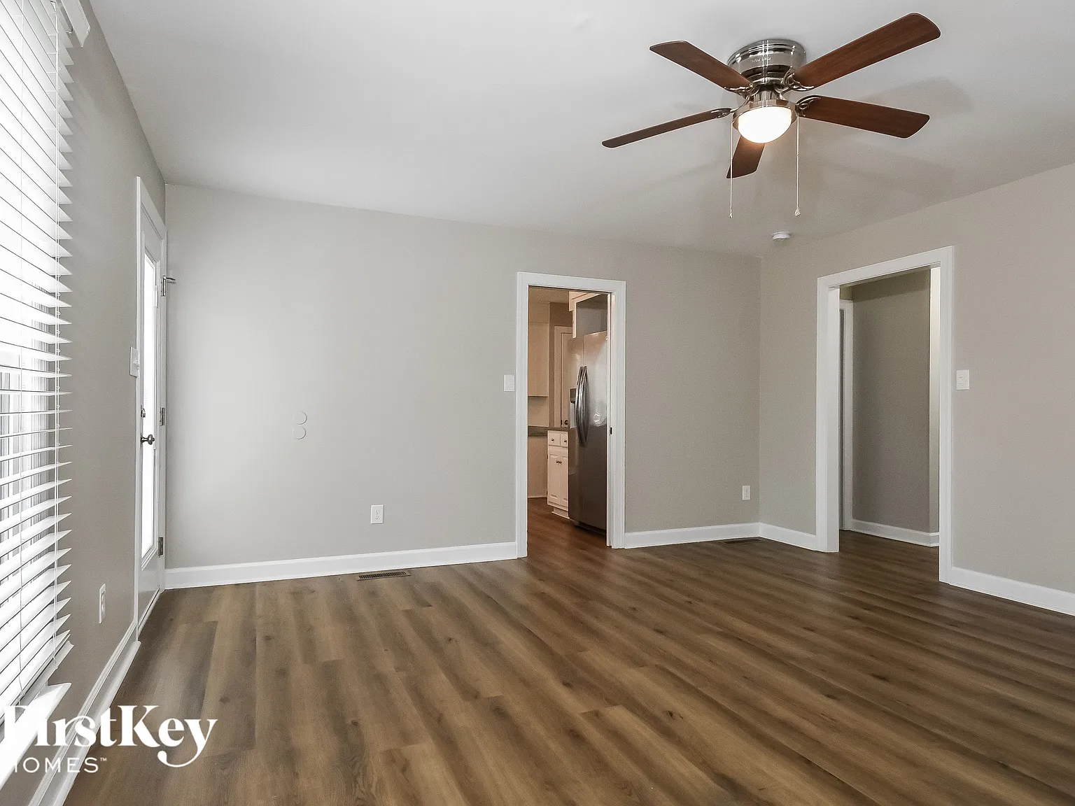 4 bed, 2.5 bath, 2800 sqft, $2,690 — Photo 4