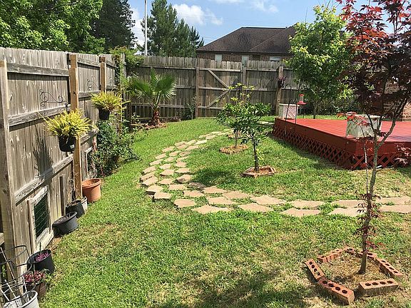 DECK 1 WITH LANDSCAPING